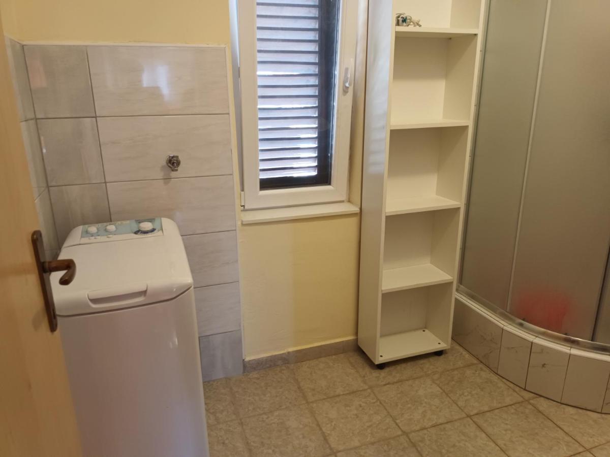 Apartman Zlata Vir Eksteriør billede